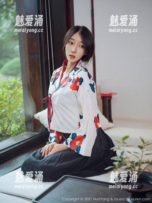 HuaYang花漾 - 奶牛也要时尚，宋KiKi的在线美图让你重新定义！