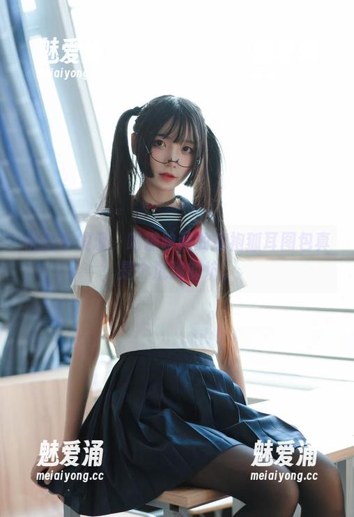 恍惚中发现，喵糖映画的旗袍狐耳图包真是个沉迷的坑。