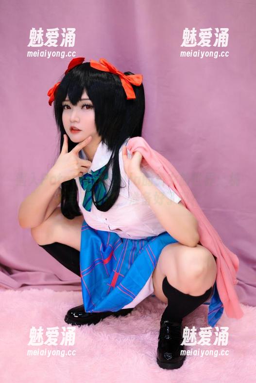 PotatoGodzilla 潜入PotatoGodzilla的兔女郎世界:桃子写真合集,准备好了吗?