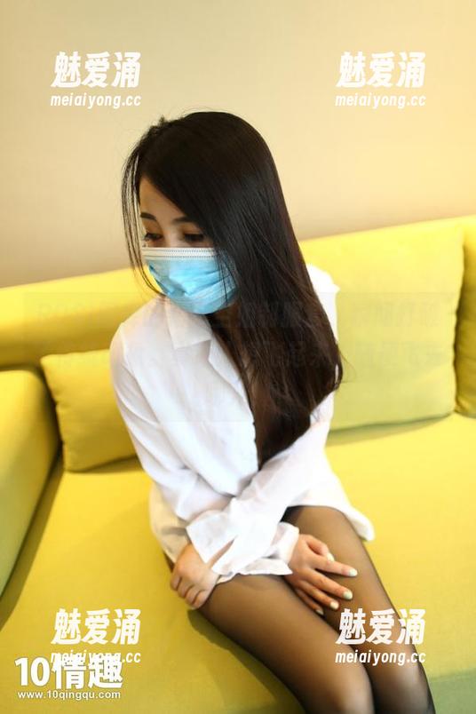 ROSI口罩 ROSI图库的新作空姐制服套,瞬间打破了传统印象。真让人想飞起来,随便飞去哪儿!