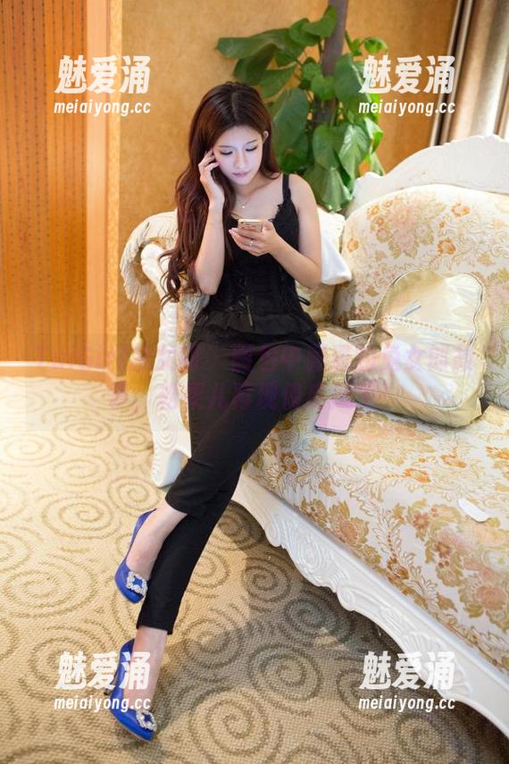 TuiGirl推女郎 - 图包中藏着的兔女郎故事，松果儿再现俏皮风采！