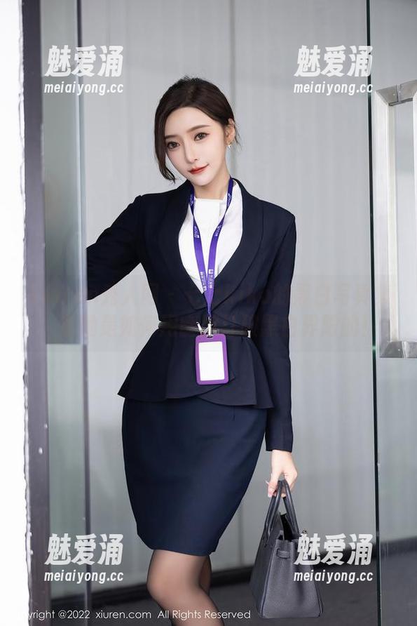 Xiuren秀人网-七七kiko Xiuren秀人网 - 七七kiko的黑白写真集:看她是如何用幽默打破黑白界限的!