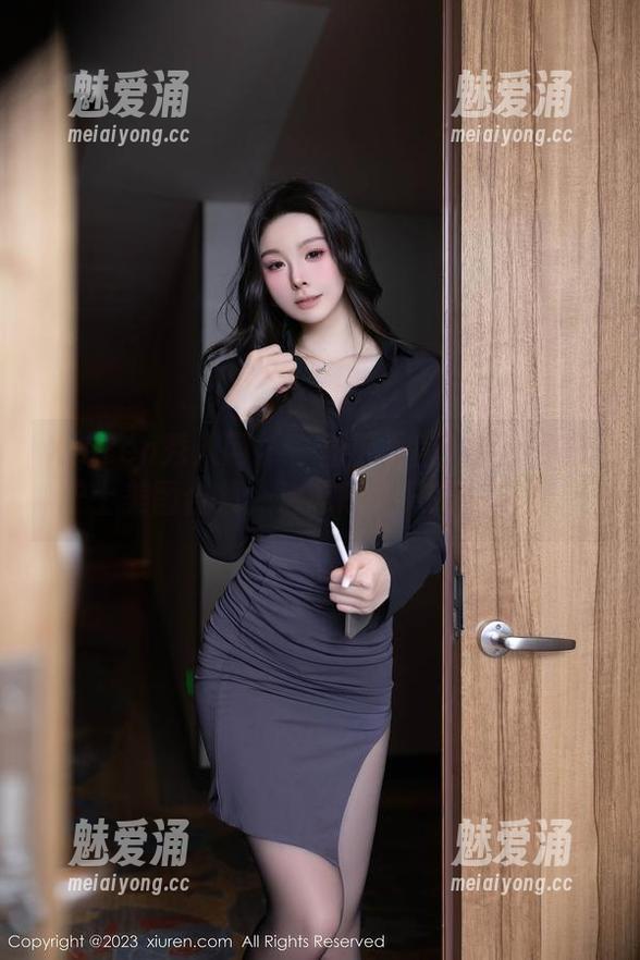 Xiuren秀人网-吴小小 Xiuren秀人网 - 一图胜千言!吴小小的护士美图合集,治愈感不只是小药丸。