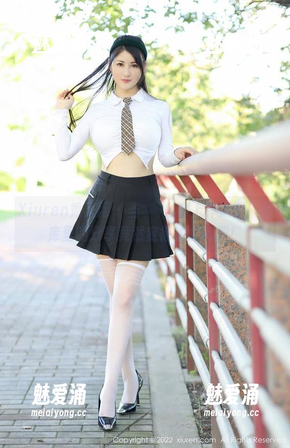 Xiuren秀人网-婠婠么 Xiuren秀人网 - 当婠婠么穿上体操服,图库里的分享竟然变得如此有趣!