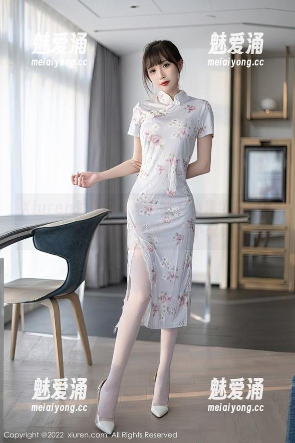 Xiuren秀人网-艾小青 Xiuren秀人网 - 每一寸艾小青学姐的写真,仿佛都在诉说一个小故事。