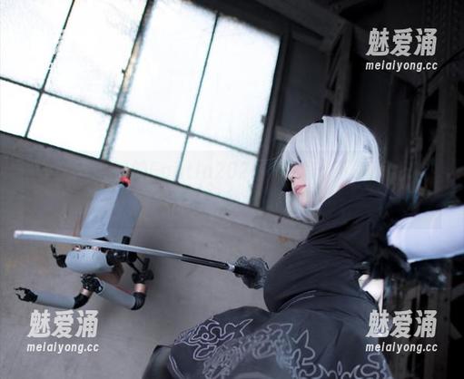 サク(saku)的Fantia2021年图集：下载就能窥见不一样的她，哦，心动