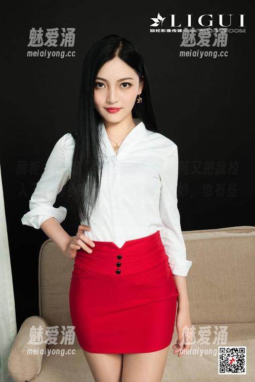 丽柜-文芮 丽柜 - 最新“孽佣丝情”,文芮又把我拉入了她的小宇宙,那里有些奇妙,也有些让人心动的感觉。