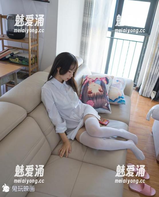 黑丝学姐合集，兔玩映画的壁纸新宠儿是她！