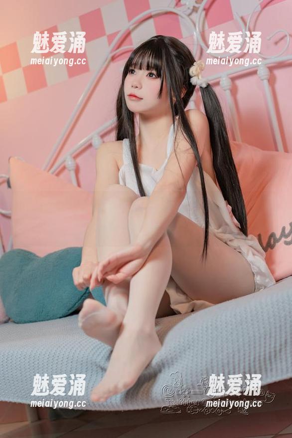 咬一口兔娘的万圣节写真，网盘里藏了多少个小惊喜？