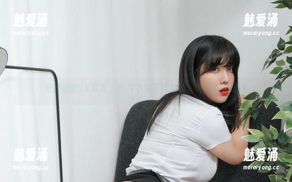 宋哈娜的JK写真，图片中的不同维度，真是让人意外