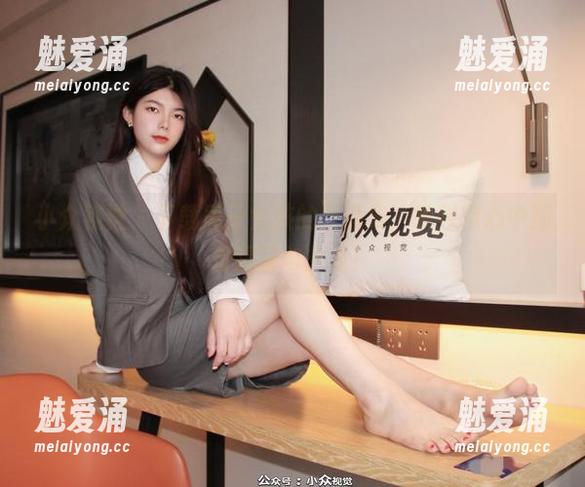 小众视觉 - 下载惠子女孩的作品集，唤醒你心中那份渴望与想象！