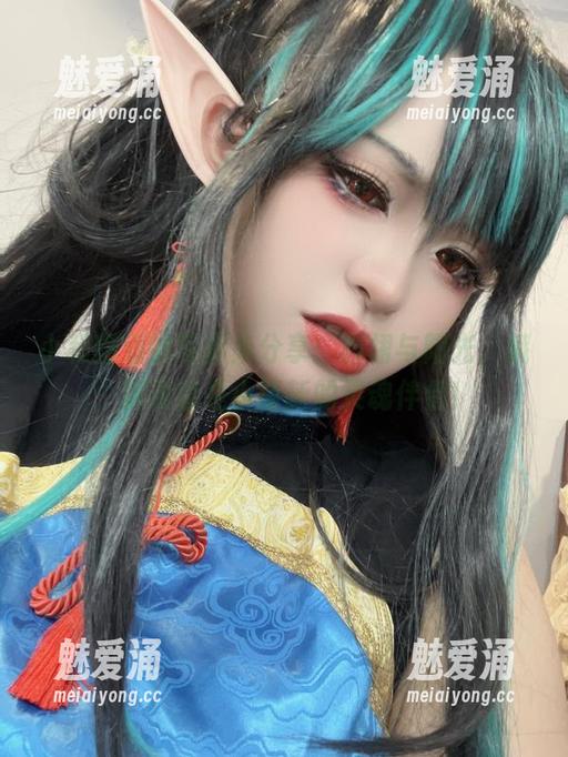 小和甜酒的写真集分享：白裙与阳光，哦，那简直是小清新的灵魂伴侣！