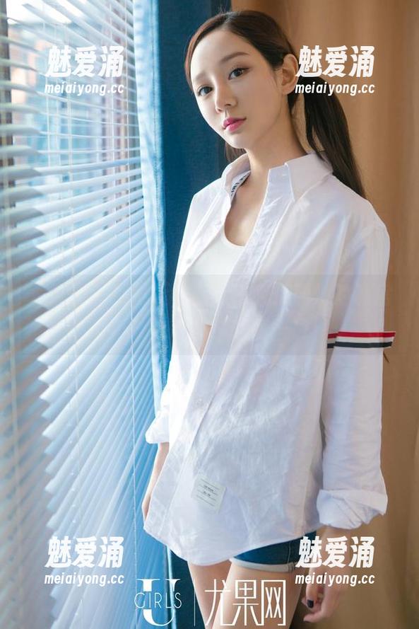 尤果网 - 别再低估厨娘了，伊莉娜的私房写真让人忍不住想咬一口！