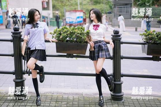 尤蜜荟 - 高清版熊小诺兔女郎：仿佛能听到她耳朵抖动的声音！