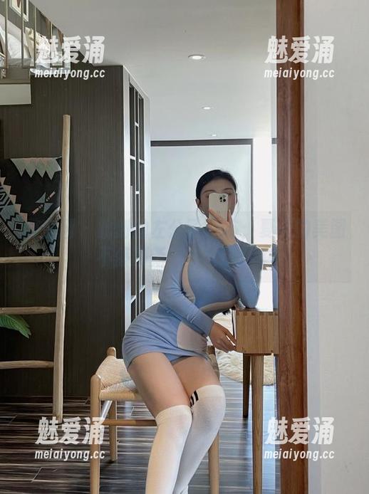 微密圈 - 此刻的左公子666：夏天的美图不停刷新，在线追梦中