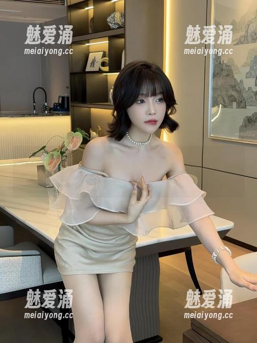 徐莉芝Booty 微密圈 - 徐莉芝Booty的最新图册:蓝色妖姬,差点把我看傻了!