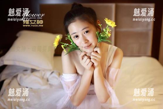 推女神-莫晓茜sunny 推女神 - 谁需要贵气?免费美图里有莫晓茜sunny的女王魅力!