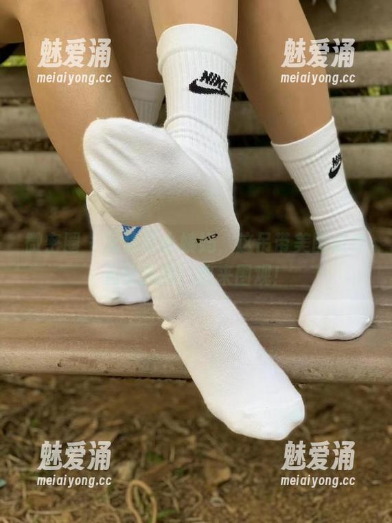 无敌哒小姨妈 微密圈 - 无敌哒小姨妈,这吊带美图根本无法抗拒!快来围观!