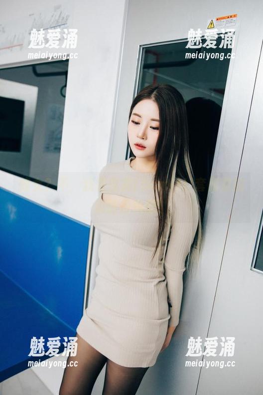 修女？不，我是普美(bomi)！套图里的美丽反转剧！