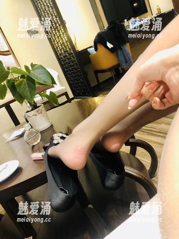 林子喵Lynne 微密圈 - 小心!林子喵Lynne的圣诞美图在线,可能会让你心跳加速哦!