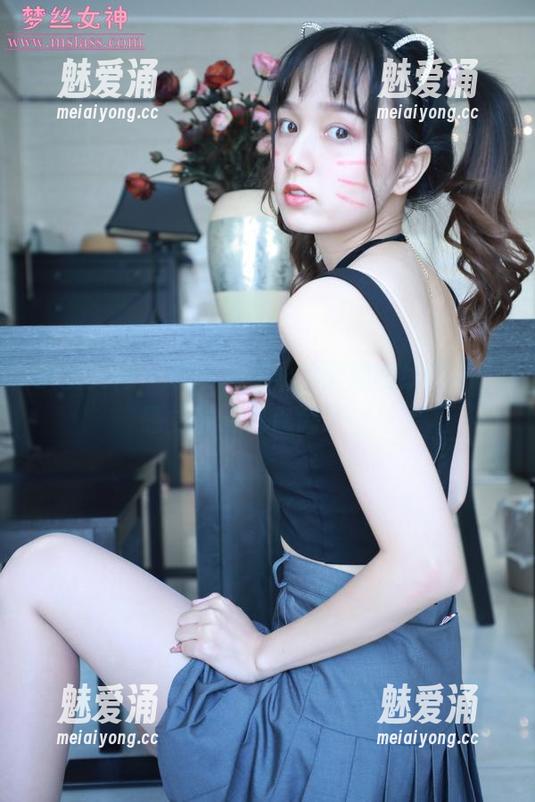梦丝女神 - 这就是苏柔的厨娘在线美图，感觉肚子有点饿了……
