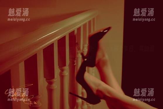 樱晚gigi的ChristmasDay纪念册：当cos遇上节日，真的是犯规了啊！