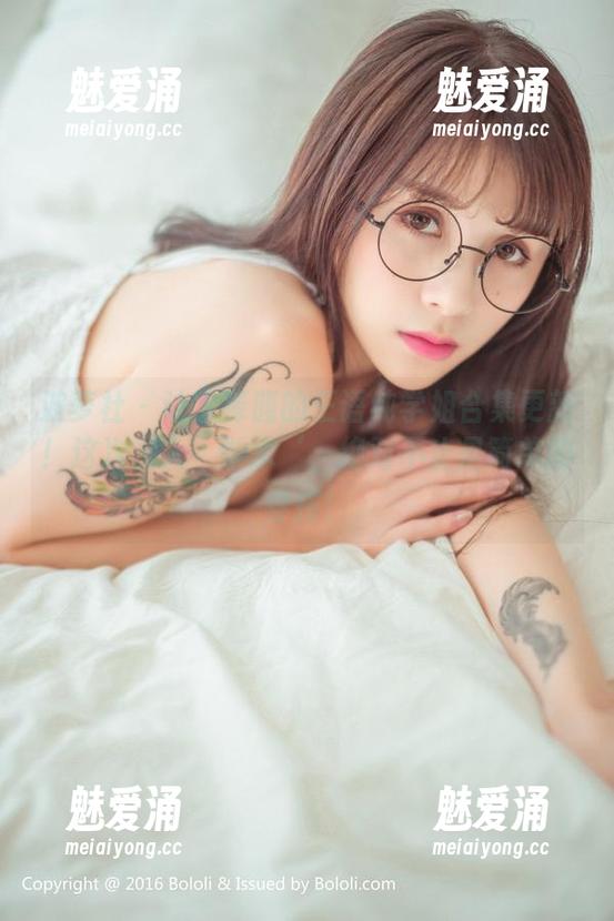 波萝社 - 让人捧腹的王语纯学姐合集更新！这次深入’学术‘，绝对不止是简单的穿搭！