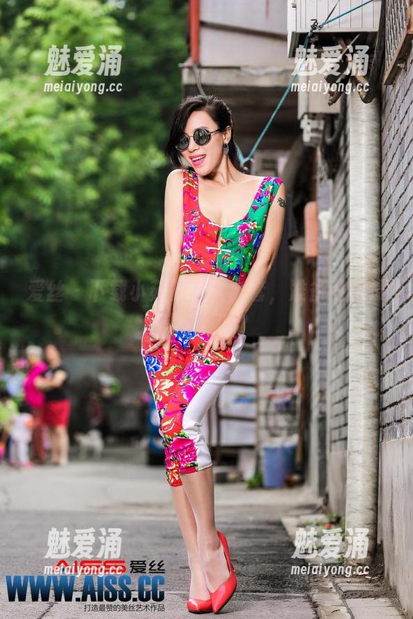 爱丝-小茹 爱丝 - 下载小茹的修女全套,准备好沉浸其中了吗?