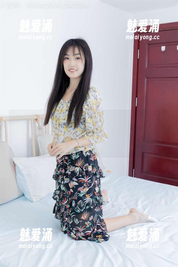 物恋传媒 - 看完elise最新写真集《蒲公英的约定》，我心里默默地问：这样真的能卖得出去吗？