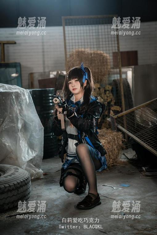美图合集：白莉爱吃巧克力温柔如水，却总给人一种不娇柔的感觉