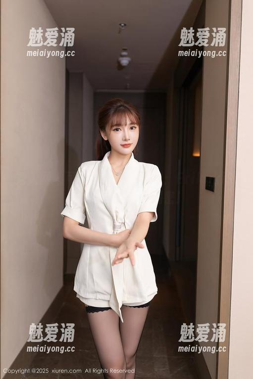 秀人网 - 可爱又有点小叛逆：Erikaki的校服写真图包大揭密！