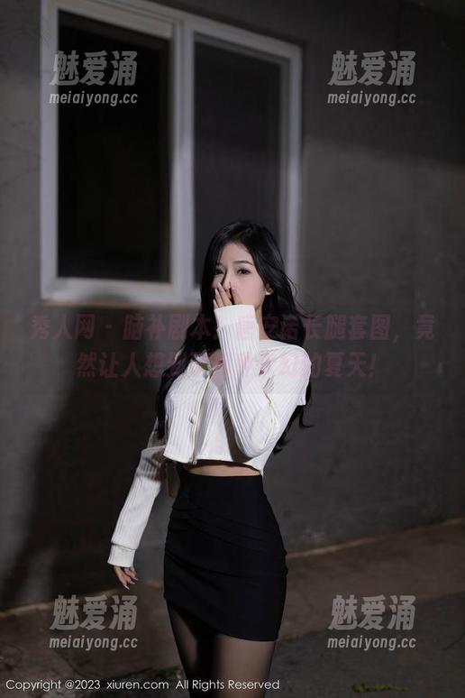秀人网 - 脑补剧本！唐安诺长腿套图，竟然让人想到了那种梦幻的夏天！