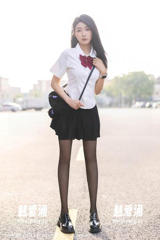 秀人网 - 最强天台系列！月野兔美妞全集下载，心动不如行动！