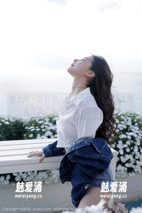 秀人网 - 艺轩双人：高清分享，那姿态简直在说“今天就要一起撒娇！”