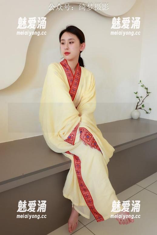 绮梦摄影 - 娜娜的短裤合集，下载以获取灵感和小窃喜哦！