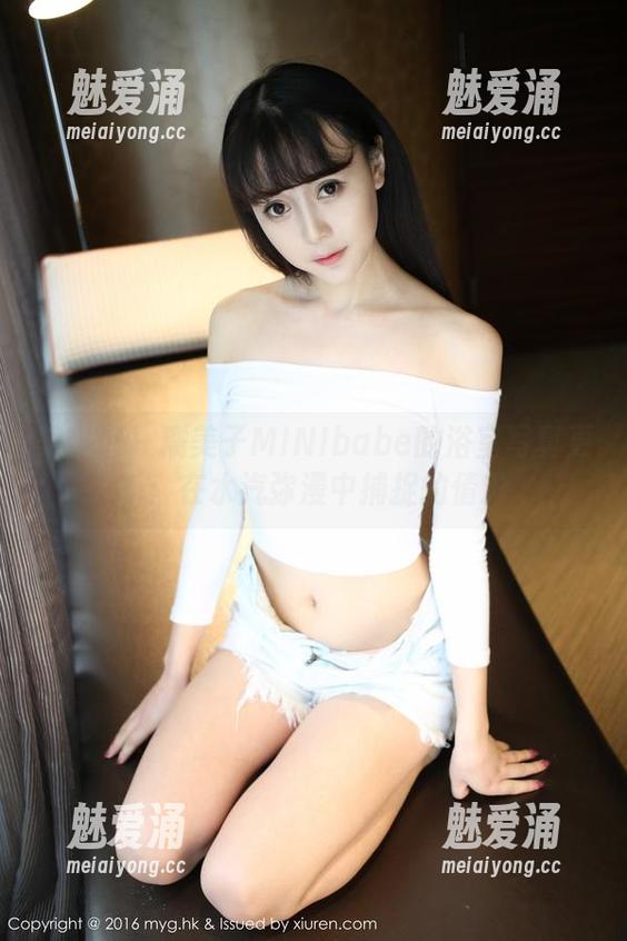 美媛馆 - 糯美子MINIbabe的浴室写真更新：在水汽弥漫中捕捉的倩影