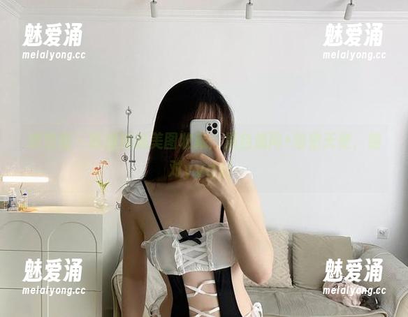 微密圈 - 铁锤姐姐美图收藏：黑色渔网+维密天使，绝对yyds！