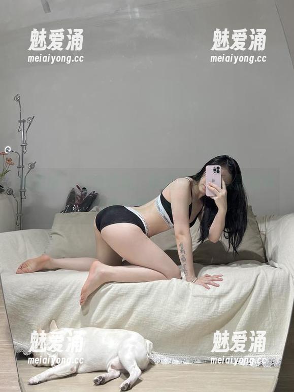 微密圈 - 红色蕾丝，铁锤姐姐：摄影师真的是个魔法师吗？