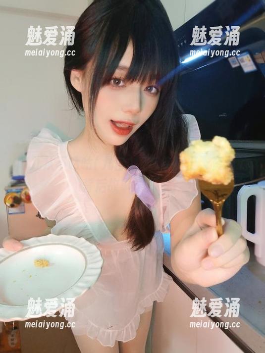 阿九从不咕咕(九言)踩在红裙上，资源的背后故事谁知道？