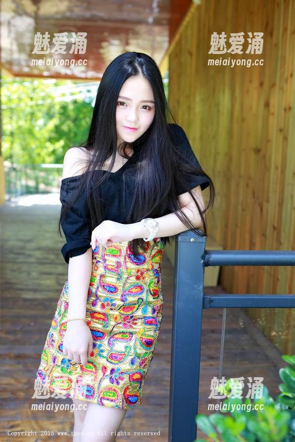 青豆客 - 海边的阳光、沙滩和陈嘉嘉Tiffany：高清照片下的小惊喜